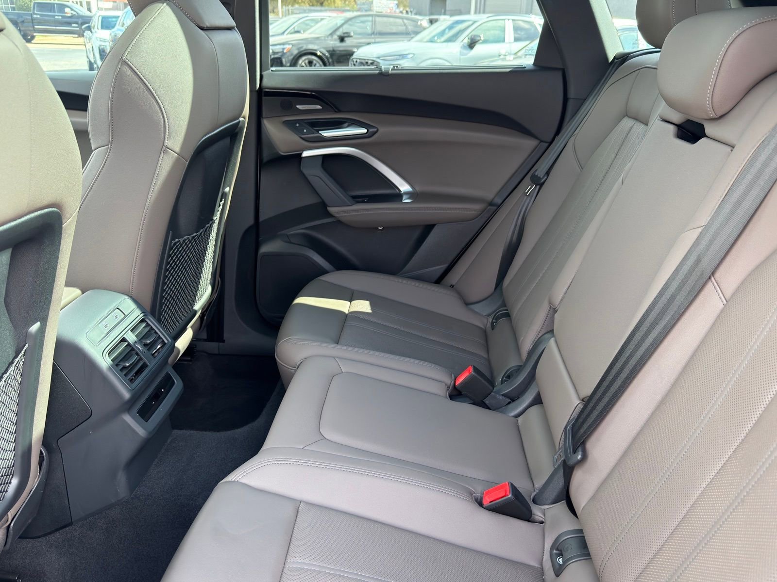 Used 2025 Audi Q5 Premium Plus w/ Premium Plus image 23