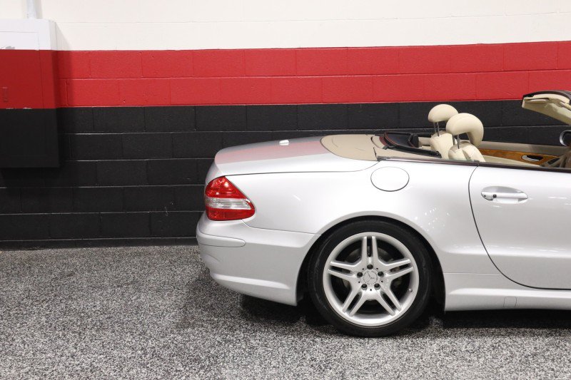 Used 2008 Mercedes-Benz SL 550 image 5