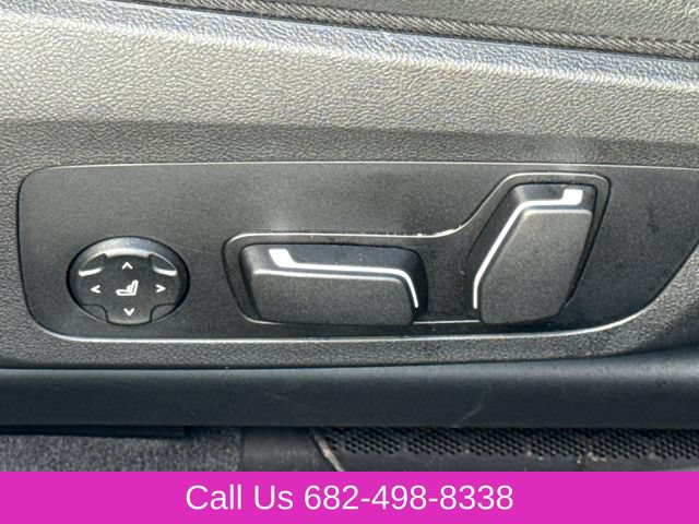 Used 2025 BMW 330i xDrive Sedan AWD/4WD image 23