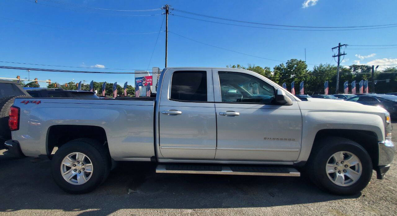 Used 2018 Chevrolet Silverado 1500 LT w/ All Star Edition image 4