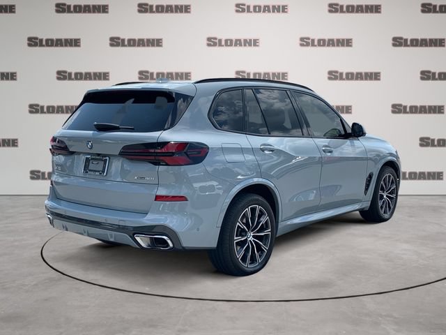 Used 2024 BMW X5 xDrive40i w/ M Sport Package AWD/4WD image 5