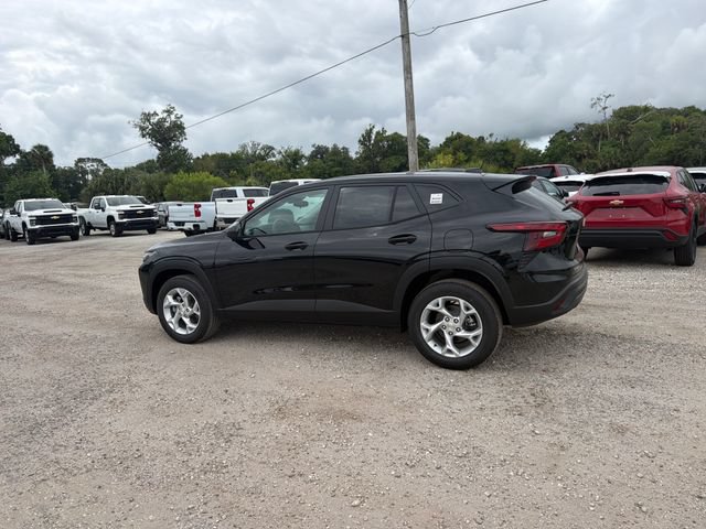 New 2026 Chevrolet Trax LS w/ LS Convenience Package FWD image 7