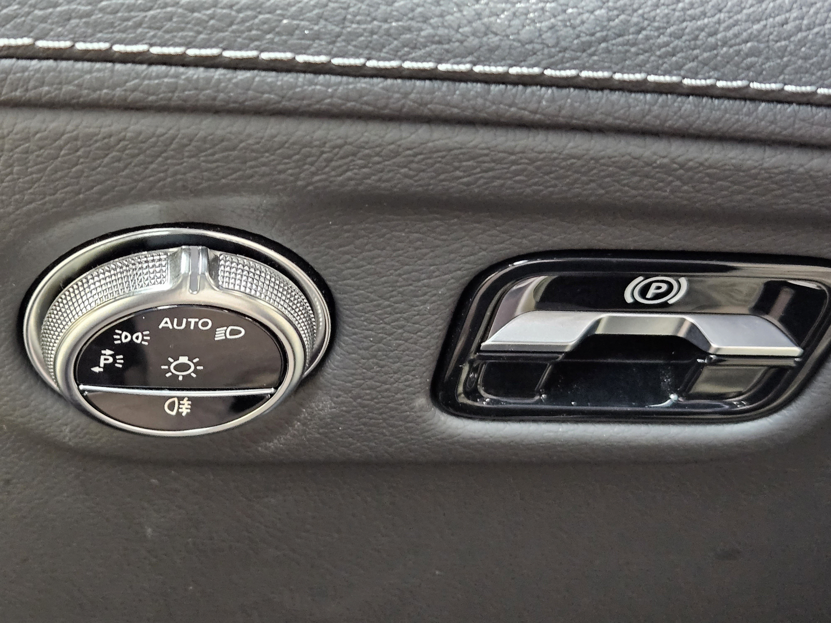 Certified 2024 Mercedes-Benz EQS 450+ SUV image 12