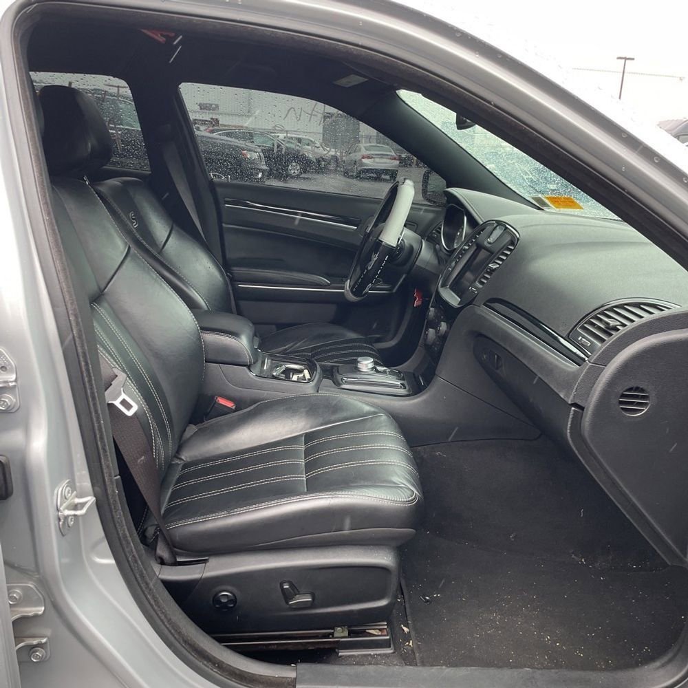 Used 2021 Chrysler 300 S RWD image 6