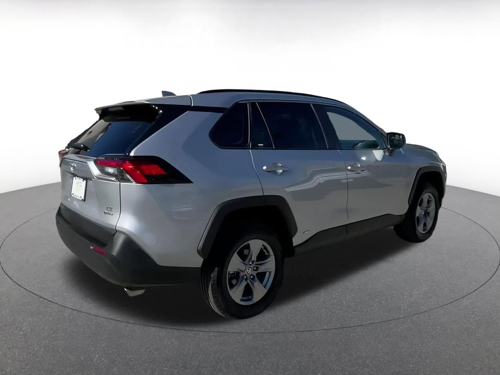 Used 2025 Toyota RAV4 LE image 15