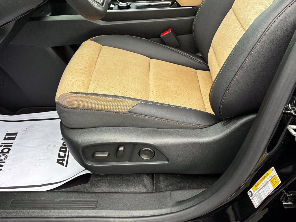 New 2027 Chevrolet Equinox ACTIV w/ Safety and Technology Package AWD/4WD image 8