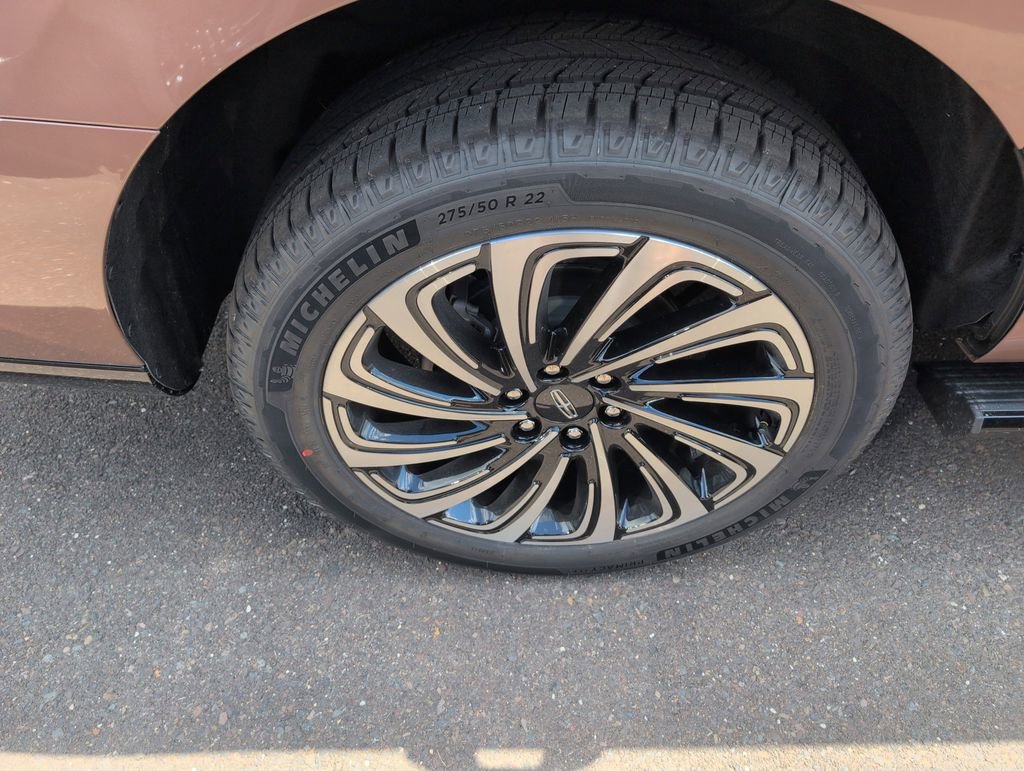 New 2025 Lincoln Navigator L Black Label image 11