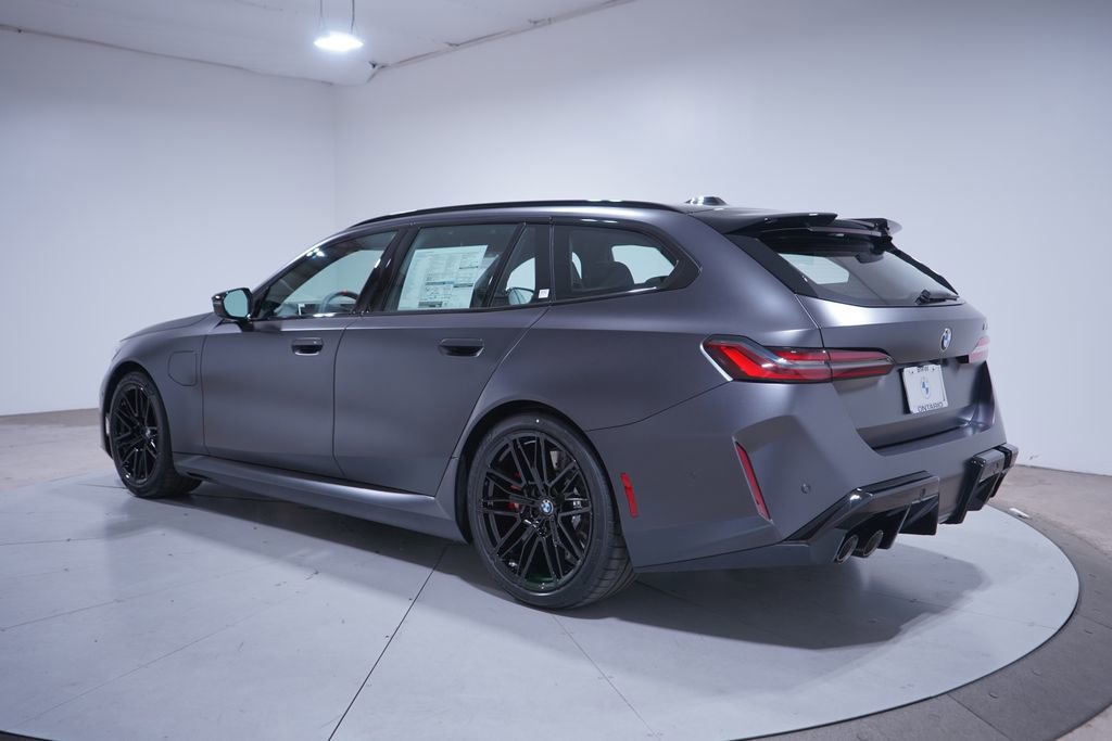 New 2026 BMW M5 Touring image 4