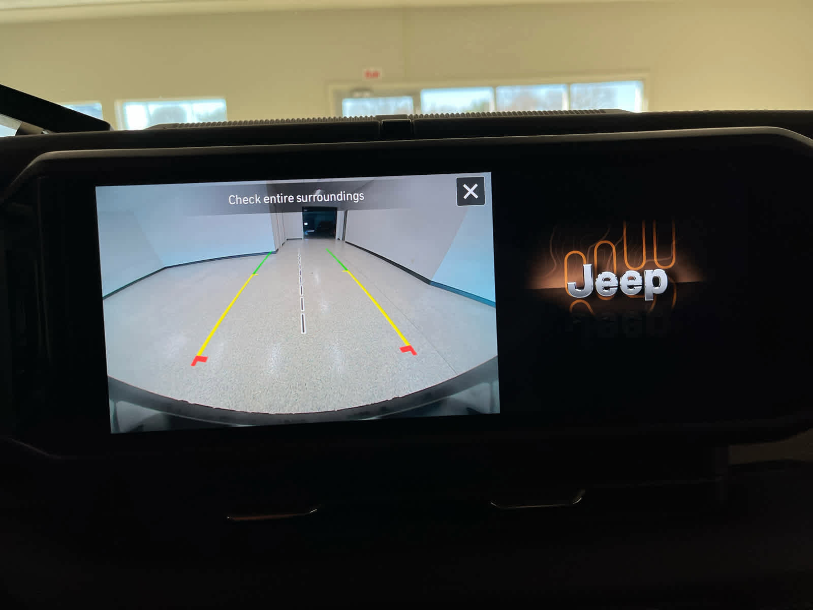 Used 2025 Jeep Wrangler Sahara image 35