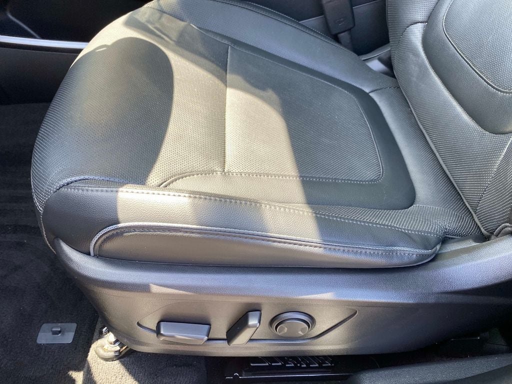 Used 2022 Hyundai Tucson Limited FWD image 21