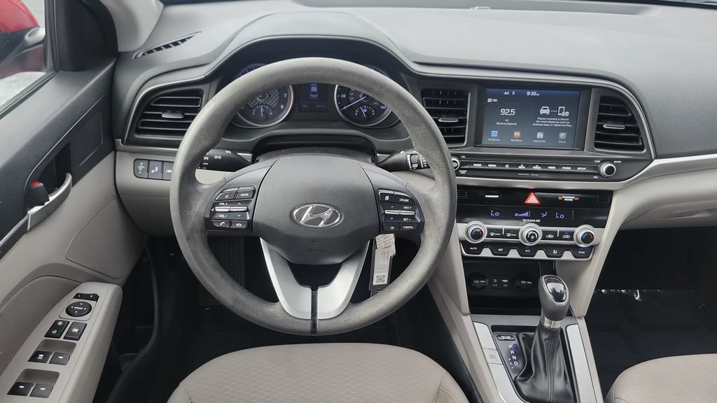 Used 2020 Hyundai Elantra SEL w/ Cargo Package (C1) FWD image 15