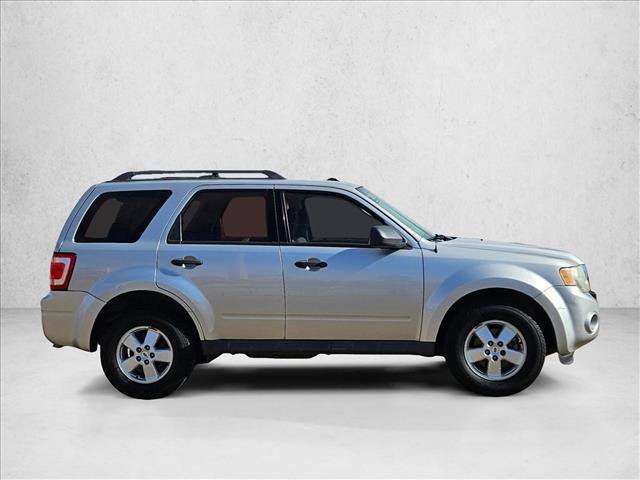 Used 2010 Ford Escape XLS image 4