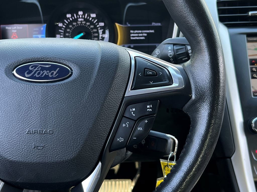 Used 2014 Ford Fusion SE w/ Equipment Group 202A image 23