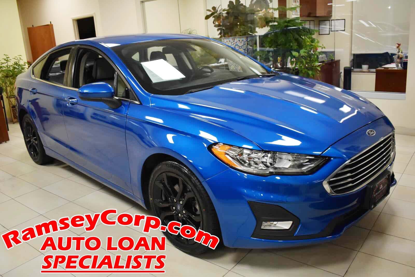 Used 2020 Ford Fusion SE w/ Equipment Group 151A FWD image 2