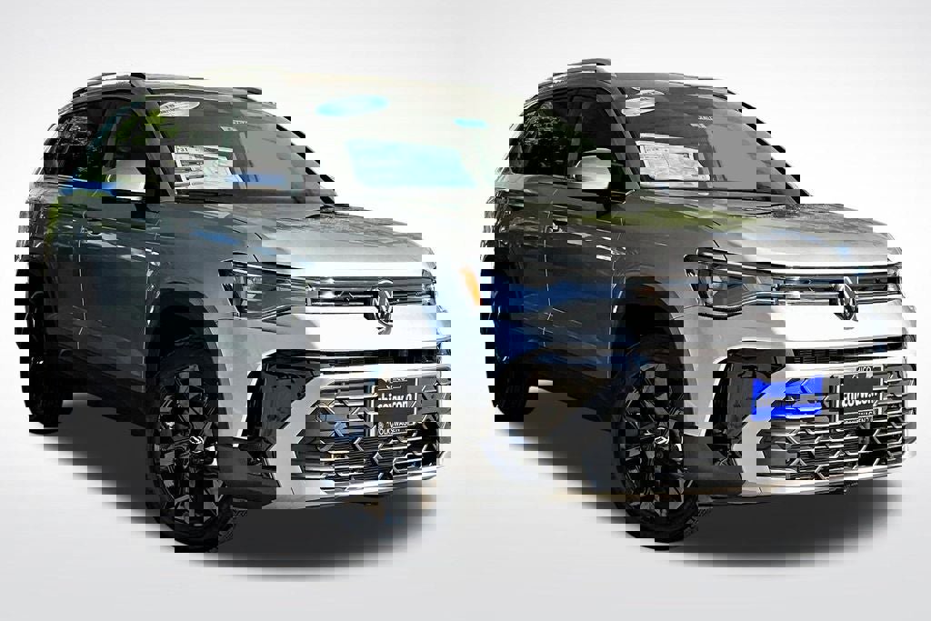 New 2025 Volkswagen Taos SE image 12