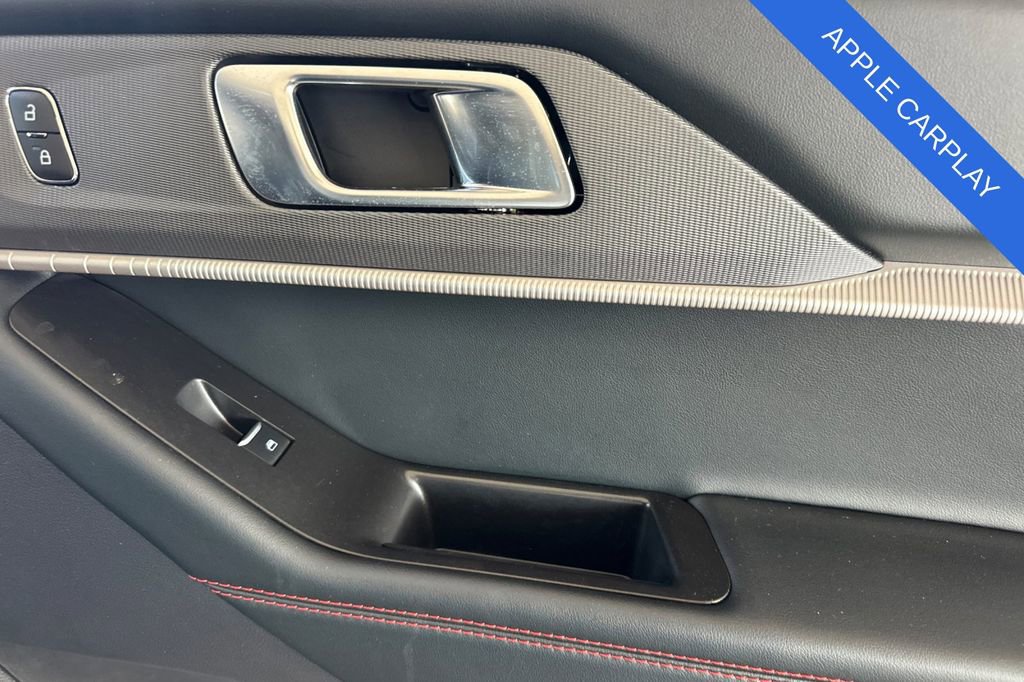 Used 2025 Ford Explorer ST-Line w/ Premium Package image 19