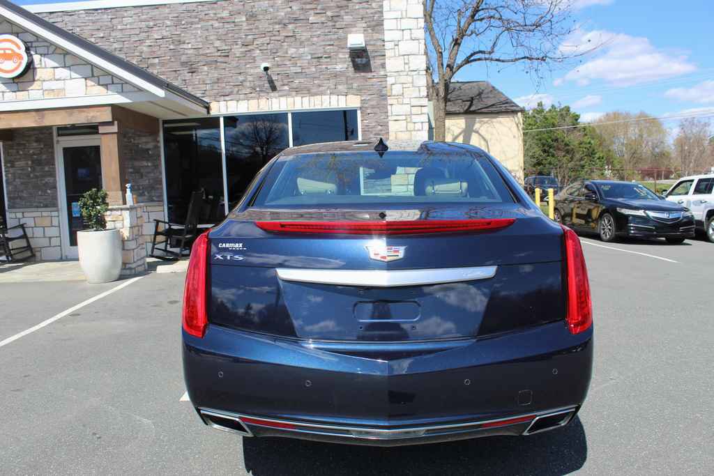 Used 2017 Cadillac XTS Premium Luxury image 6