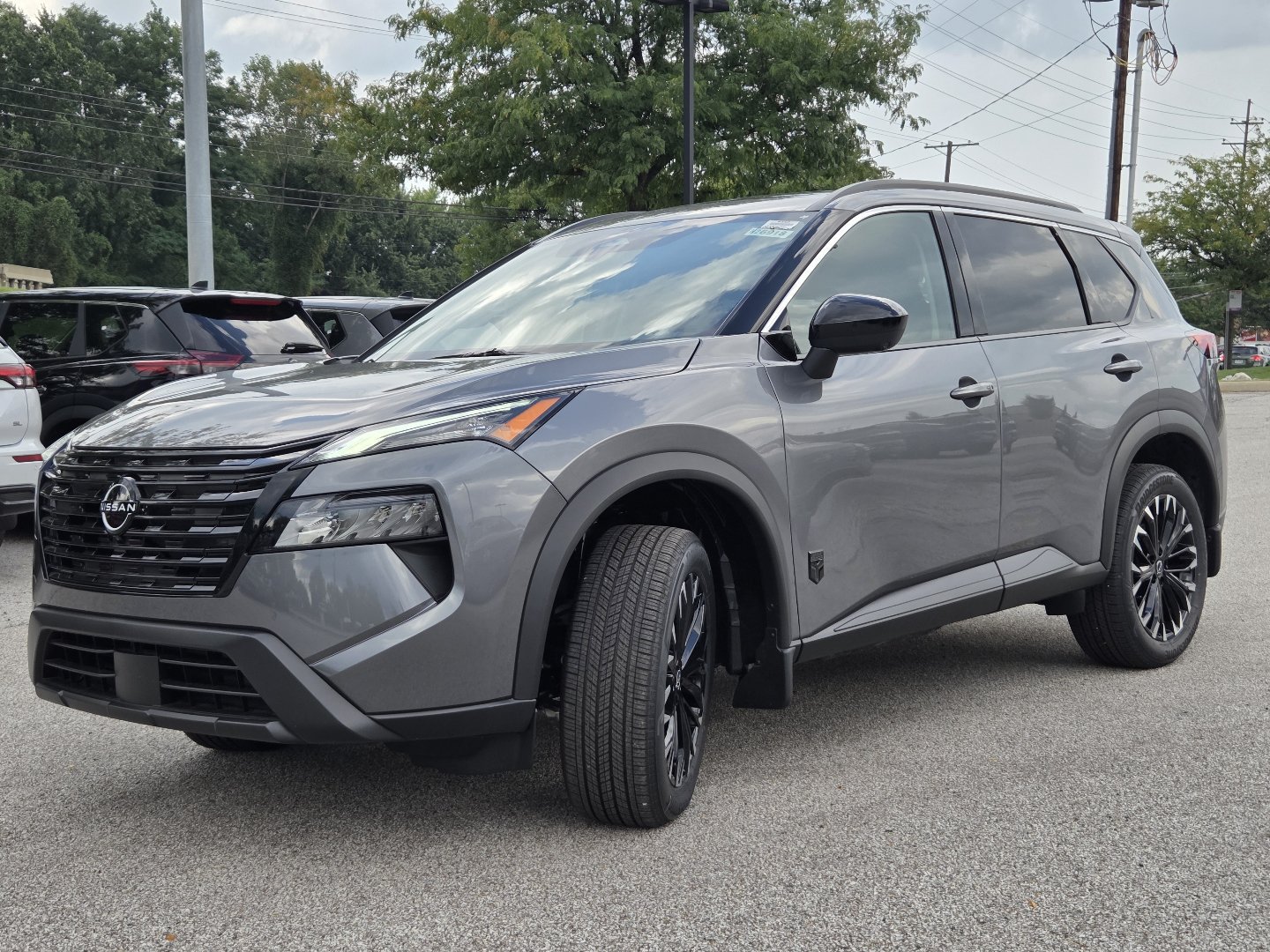New 2026 Nissan Rogue Dark Armor AWD/4WD image 15