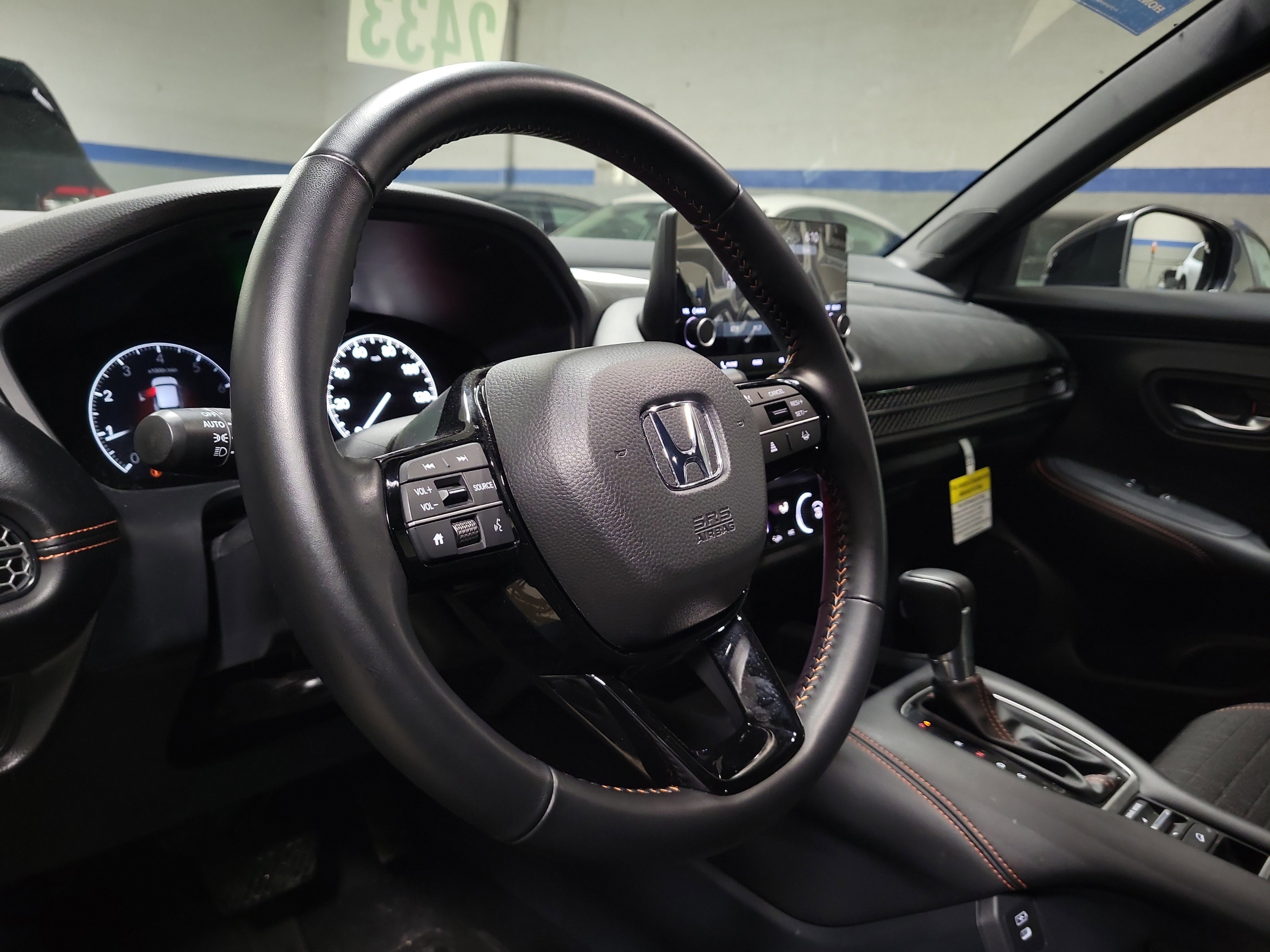 Certified 2025 Honda HR-V Sport image 15