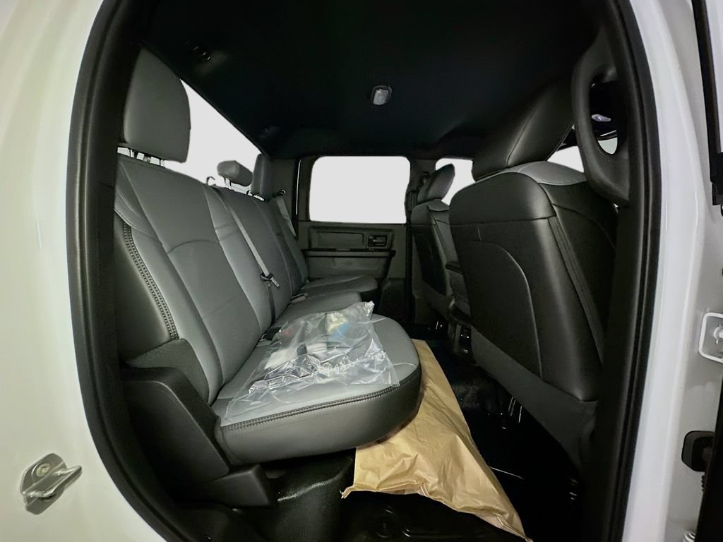 New 2026 RAM 5500 Tradesman AWD/4WD image 28