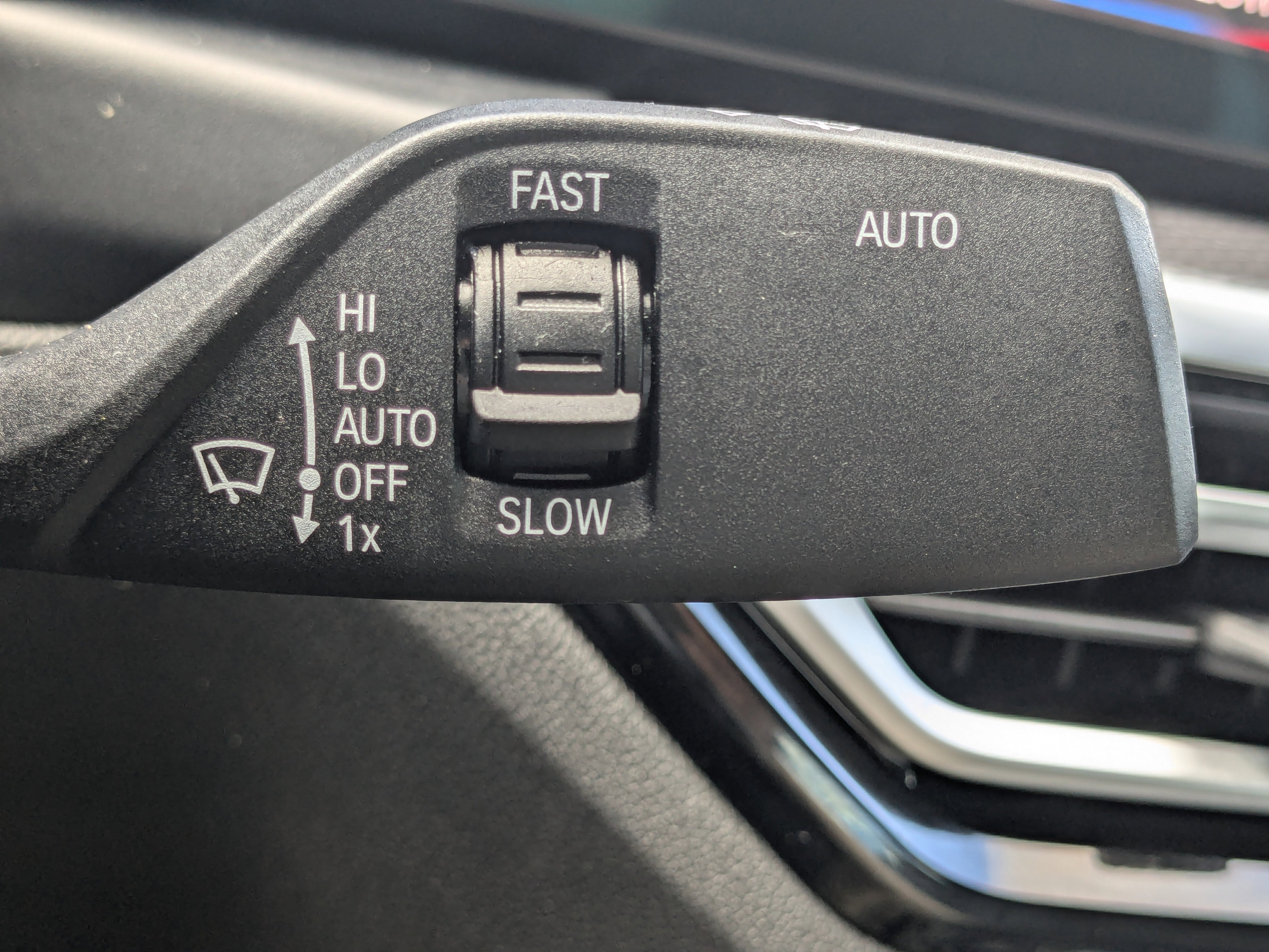 Used 2023 BMW M2 w/ Lighting Package image 30