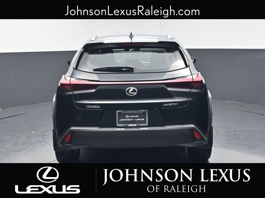 New 2026 Lexus UX 300h FWD image 8