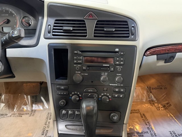 Used 2004 Volvo S60 2.5T image 13