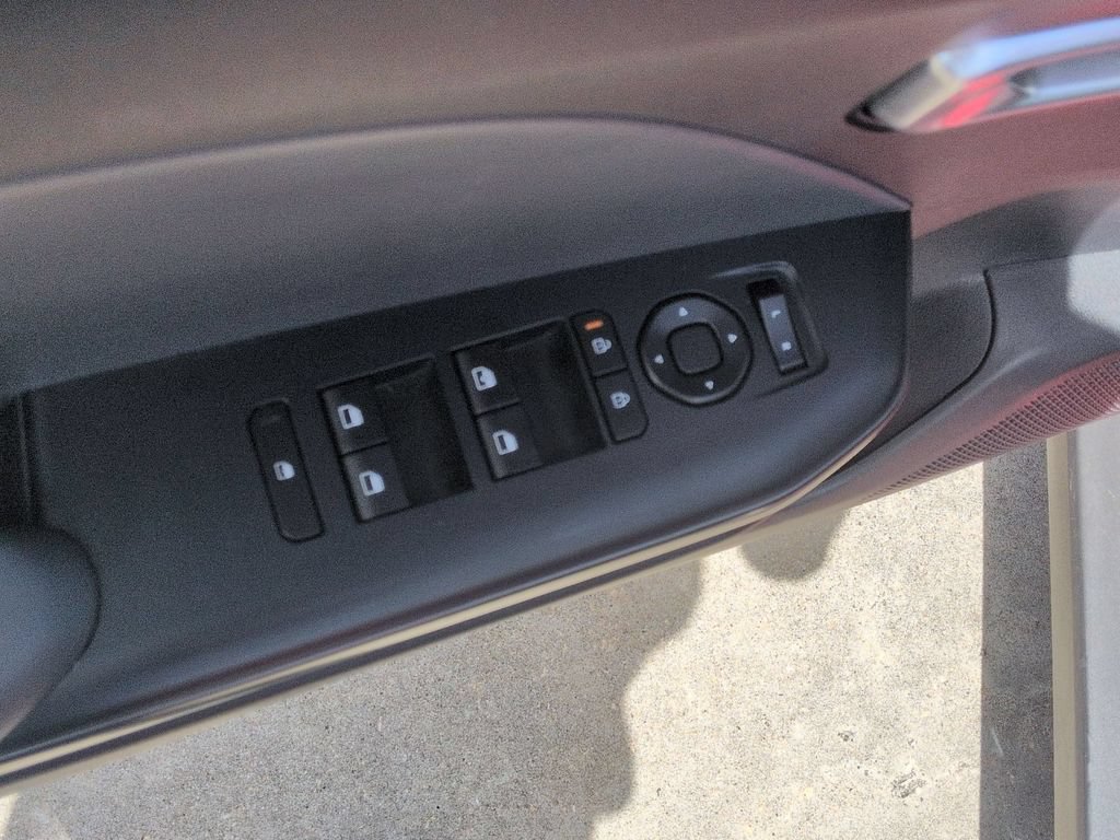 Used 2025 Kia K4 FWD image 13