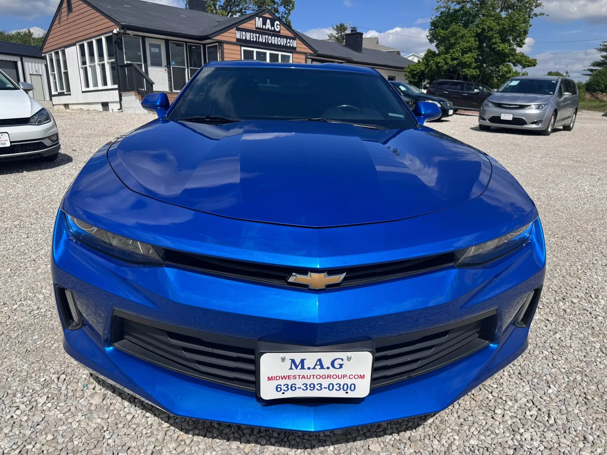 Used 2018 Chevrolet Camaro LT RWD image 9