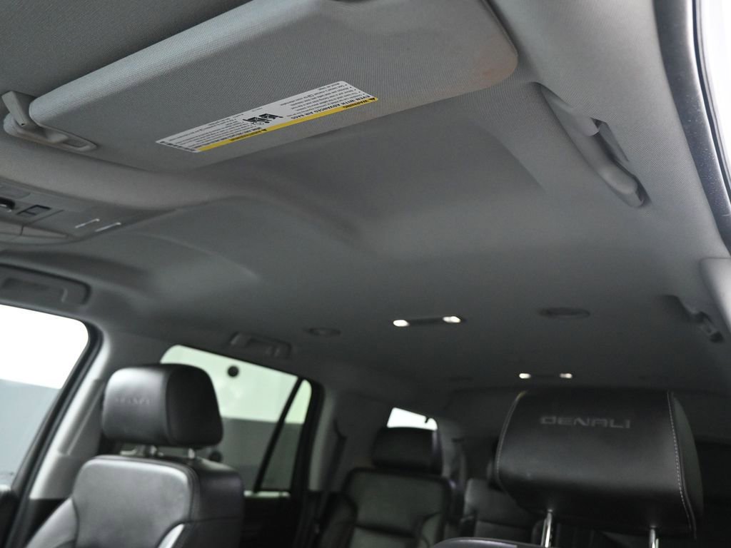 Used 2018 GMC Yukon Denali image 28
