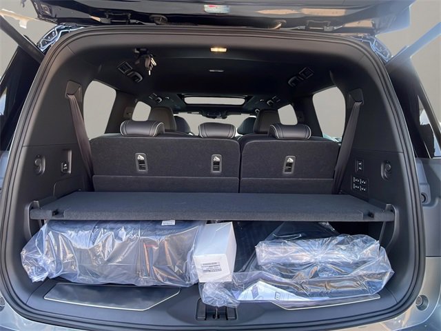 New 2026 INFINITI QX80 Autograph w/ Premium Cargo Package image 10