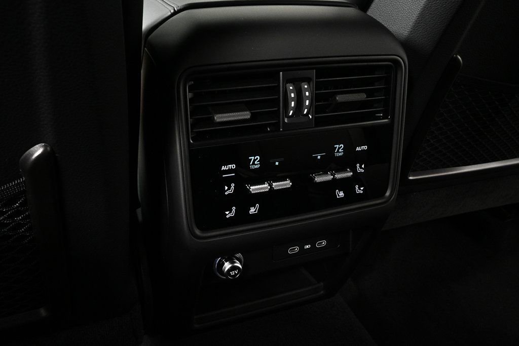 New 2026 Porsche Cayenne image 23