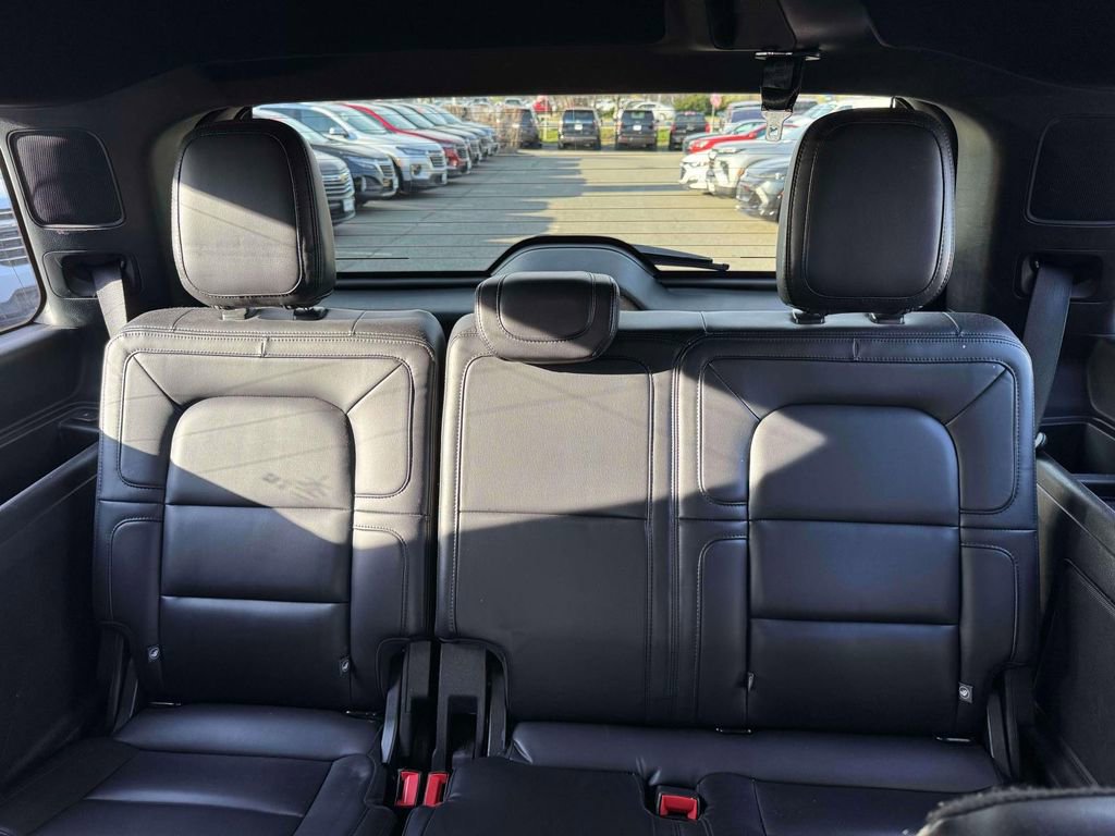 Used 2020 Lincoln Navigator Reserve w/ Equipment Group 208A Reserve AWD/4WD image 15