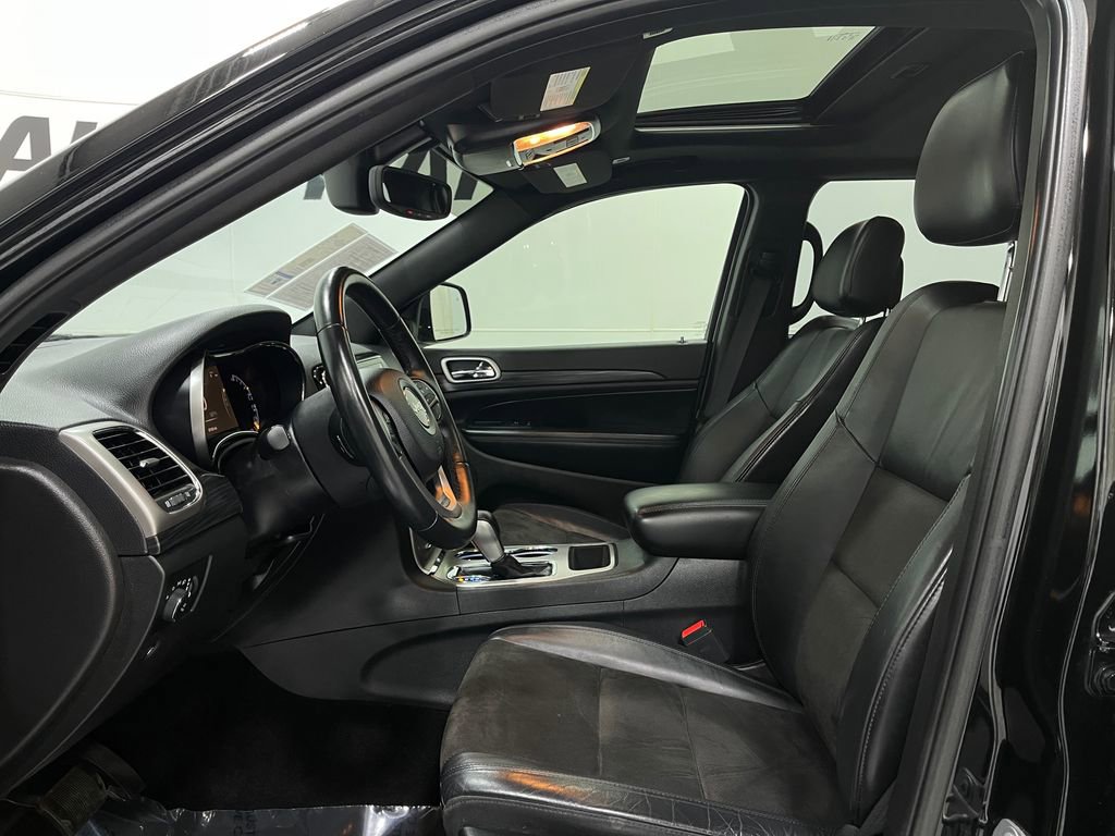 Used 2019 Jeep Grand Cherokee Altitude image 14