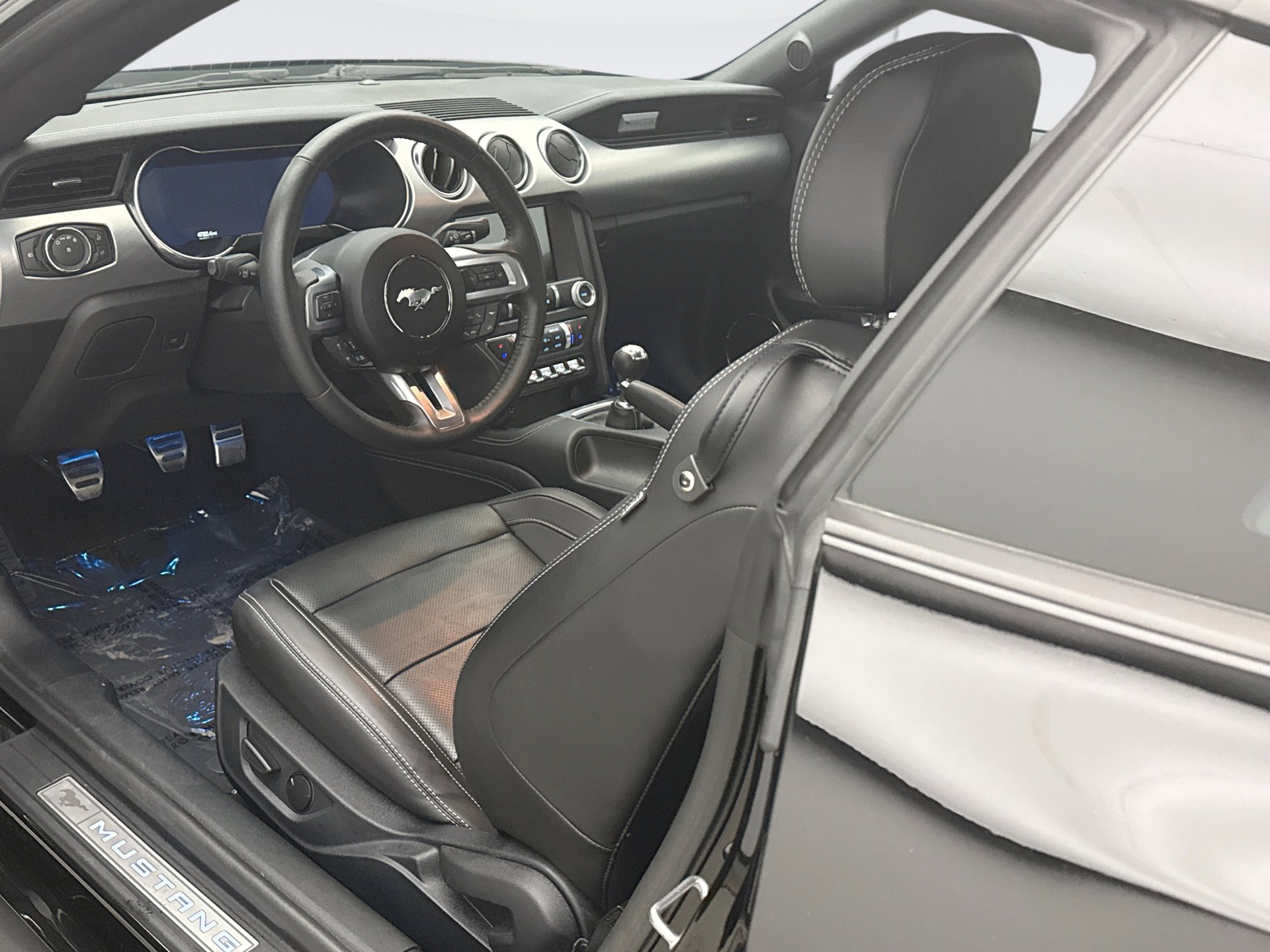 Used 2023 Ford Mustang GT Premium w/ Equipment Group 401A image 10