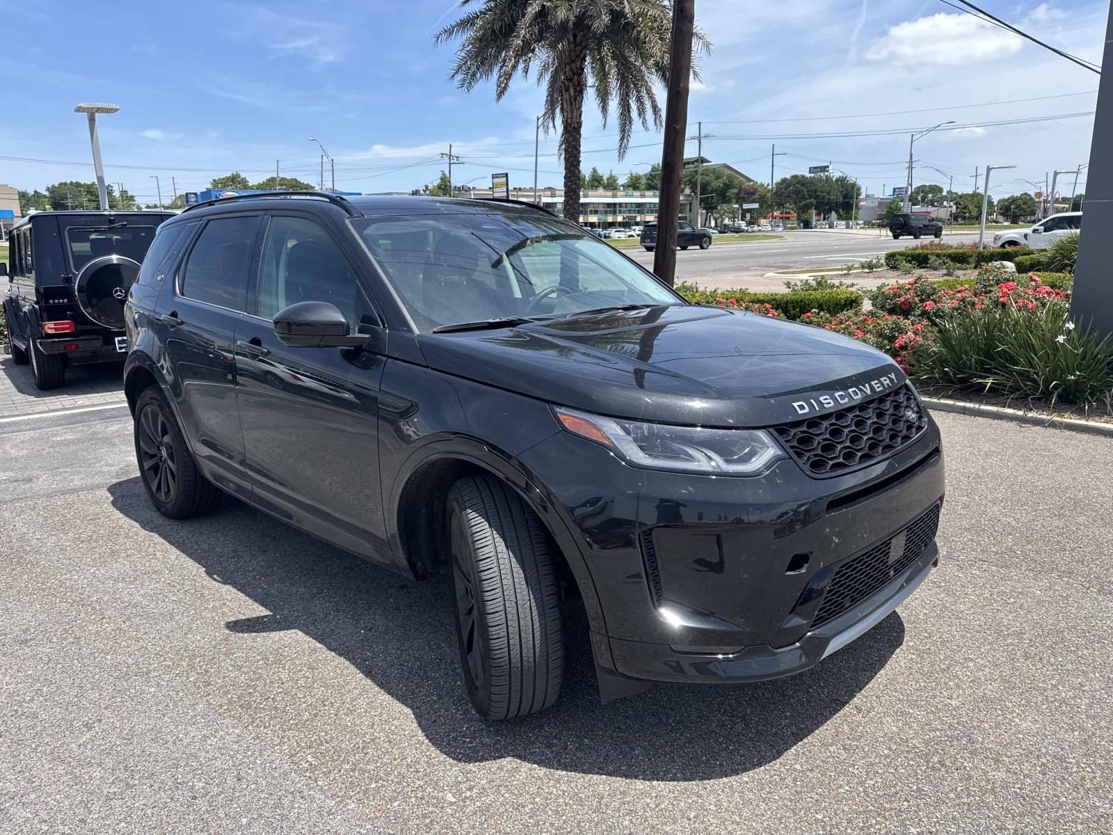 Used 2025 Land Rover Discovery Sport S AWD/4WD image 5