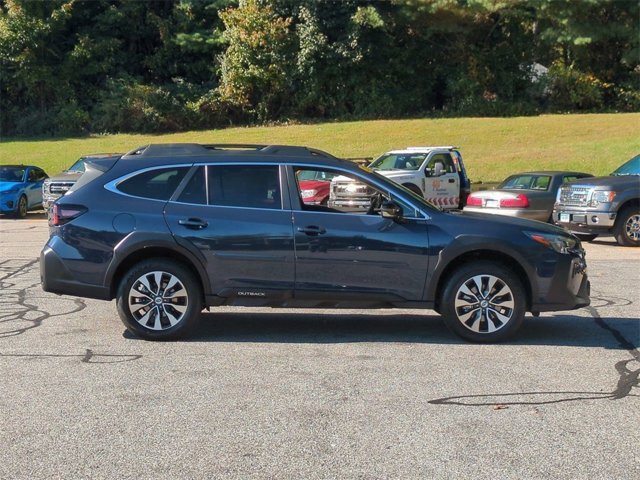 Used 2024 Subaru Outback Limited XT image 2
