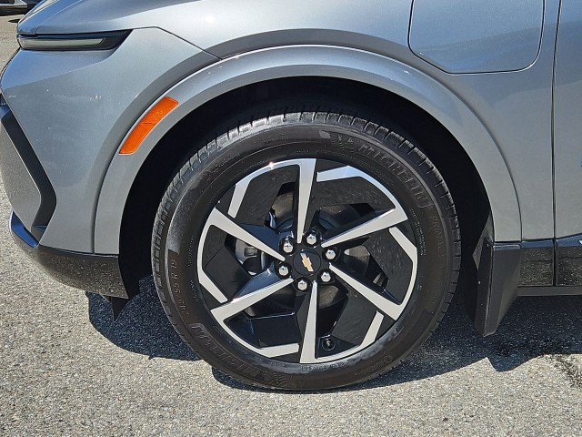 Used 2024 Chevrolet Equinox EV LT w/ LPO, Active Package FWD image 32