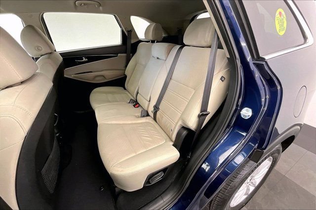 Used 2019 Kia Sorento FWD image 20