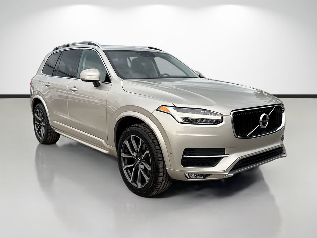 Used 2018 Volvo XC90 T6 Momentum w/ Convenience Package AWD/4WD image 1
