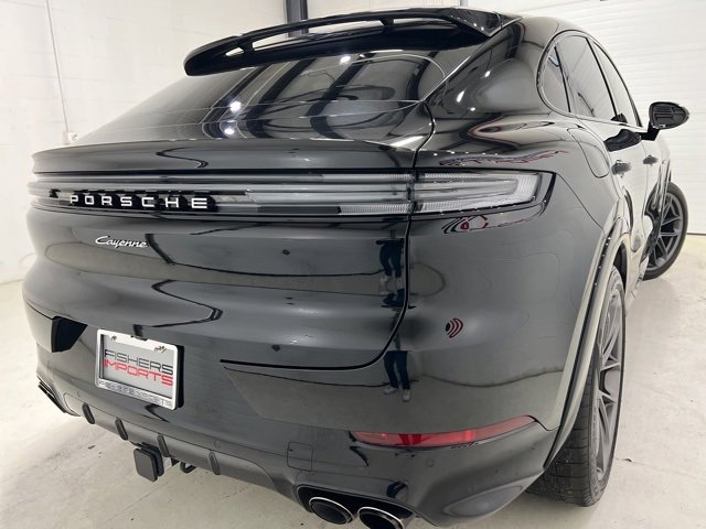 Used 2024 Porsche Cayenne Coupe image 7