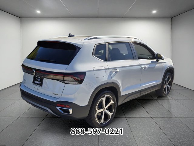 Used 2026 Volkswagen Taos SEL AWD/4WD image 5