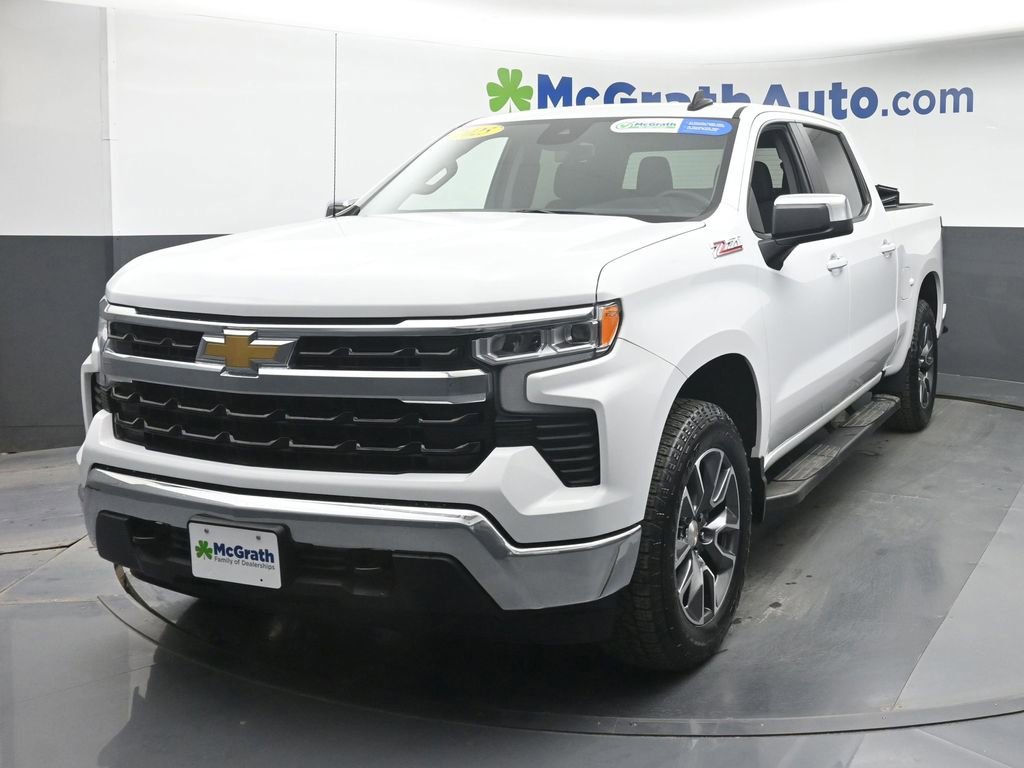 Used 2025 Chevrolet Silverado 1500 LT w/ Z71 Off-Road Package image 17