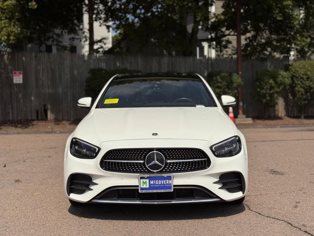 Used 2023 Mercedes-Benz E 350 4MATIC Sedan image 9