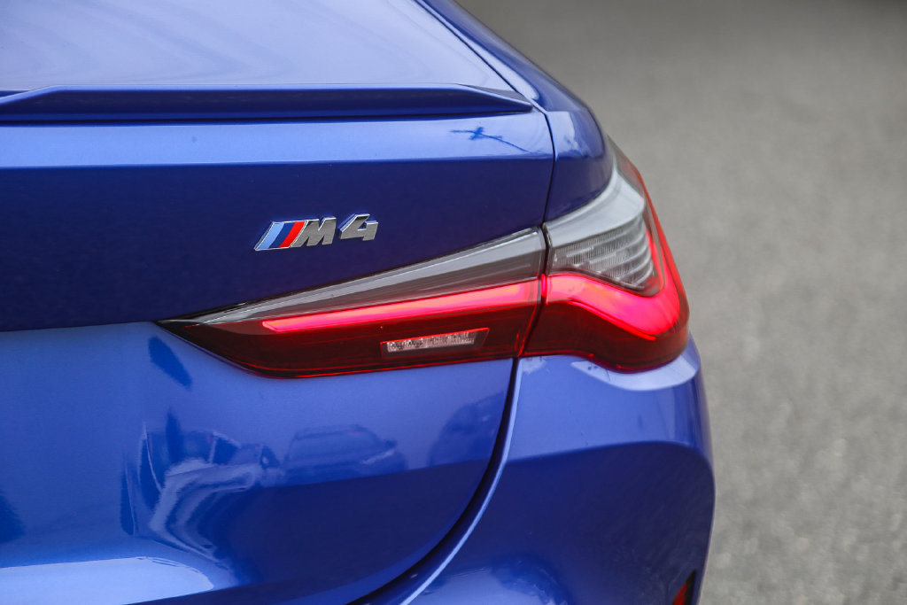 Used 2024 BMW M4 Coupe w/ Executive Package RWD image 7