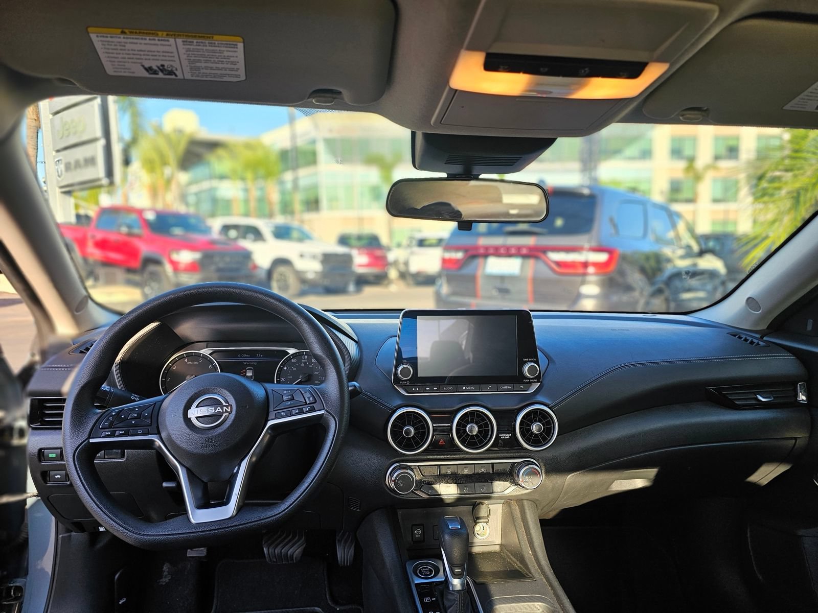Used 2024 Nissan Sentra SV FWD image 23