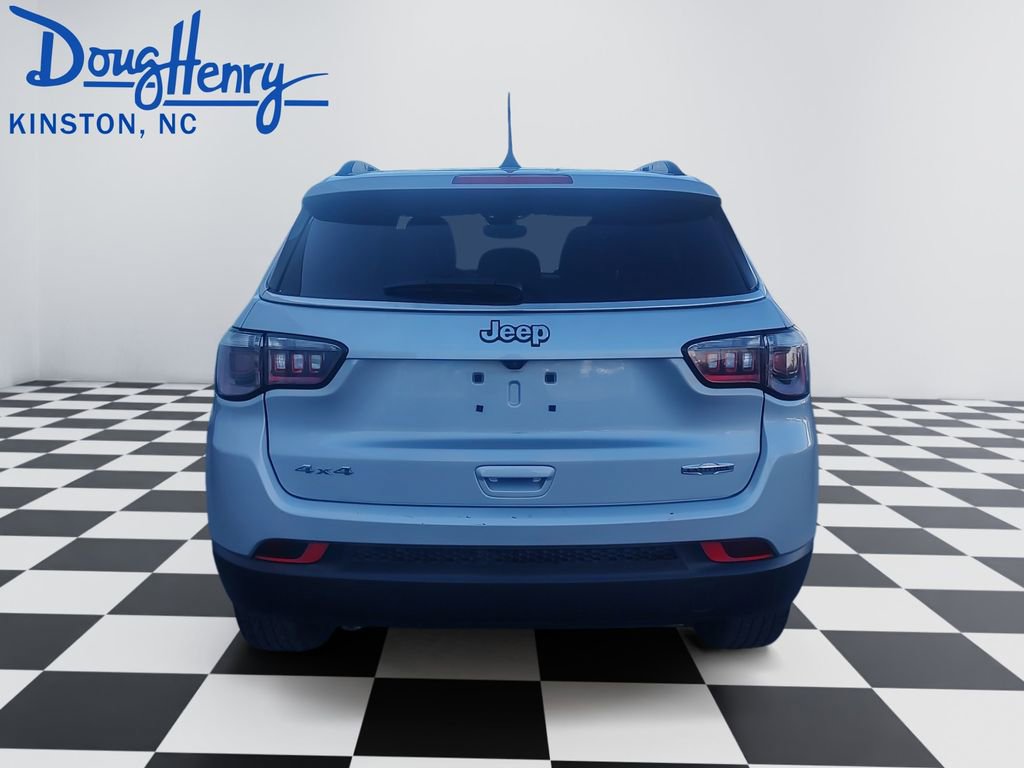Used 2024 Jeep Compass Latitude image 4