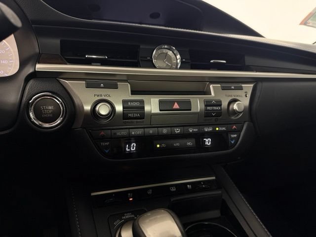 Used 2018 Lexus ES 350 w/ Luxury Package w/Wood Trim FWD image 21