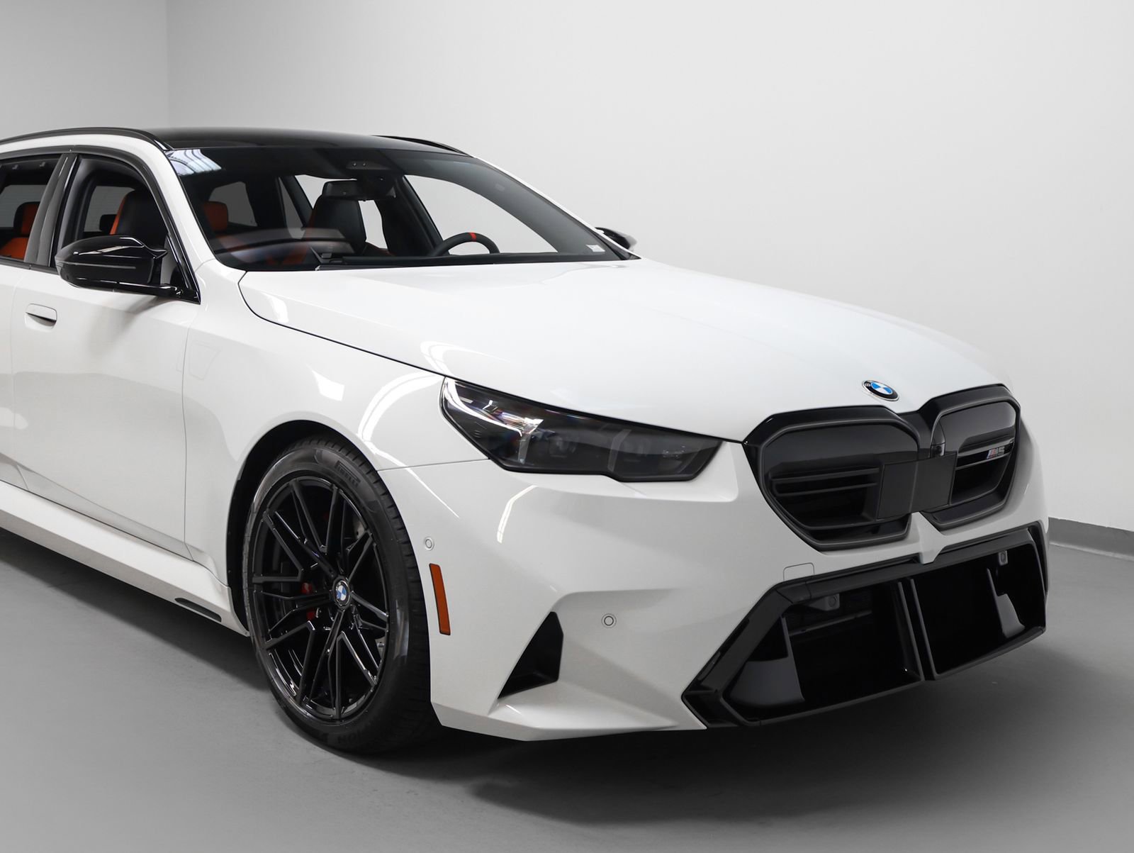 Used 2025 BMW M5 Touring w/ M Driver's Package AWD/4WD image 9