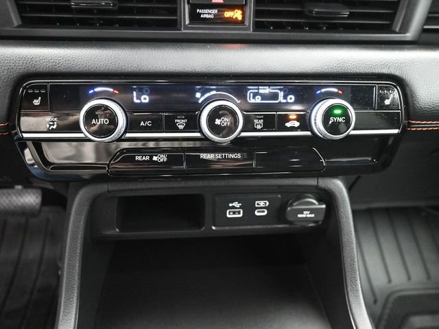 Certified 2025 Honda Pilot Sport image 17